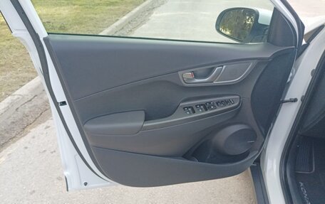 Hyundai Kona I, 2020 год, 2 650 000 рублей, 15 фотография