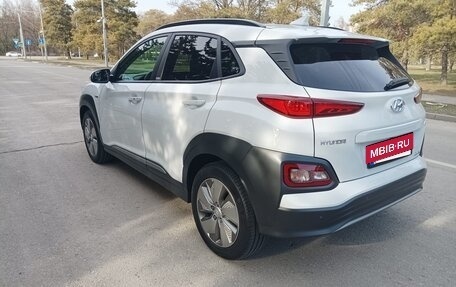 Hyundai Kona I, 2020 год, 2 650 000 рублей, 11 фотография