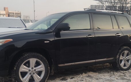 Toyota Highlander III, 2013 год, 1 100 000 рублей, 5 фотография