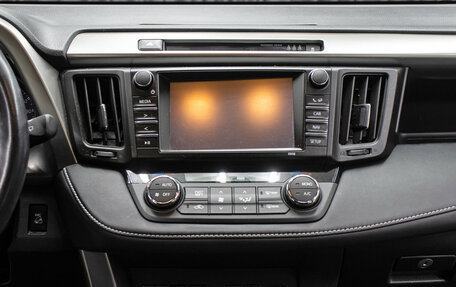 Toyota RAV4, 2017 год, 2 398 000 рублей, 15 фотография