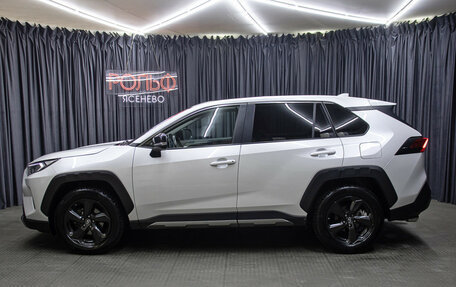 Toyota RAV4, 2022 год, 3 698 000 рублей, 8 фотография