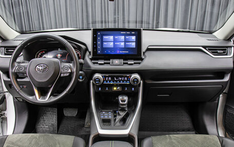 Toyota RAV4, 2022 год, 3 698 000 рублей, 14 фотография