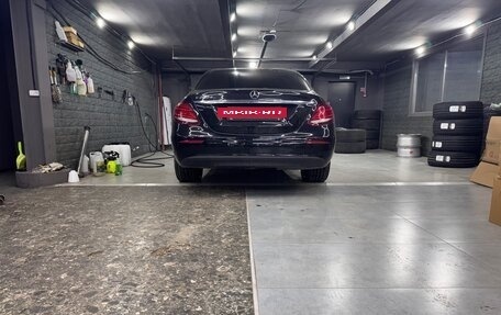 Mercedes-Benz E-Класс, 2018 год, 1 610 000 рублей, 2 фотография