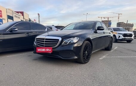 Mercedes-Benz E-Класс, 2018 год, 1 610 000 рублей, 5 фотография