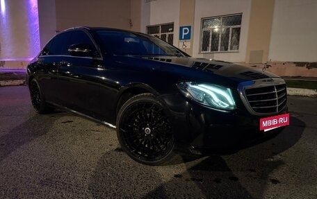 Mercedes-Benz E-Класс, 2018 год, 1 610 000 рублей, 4 фотография