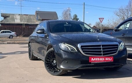 Mercedes-Benz E-Класс, 2018 год, 1 610 000 рублей, 6 фотография