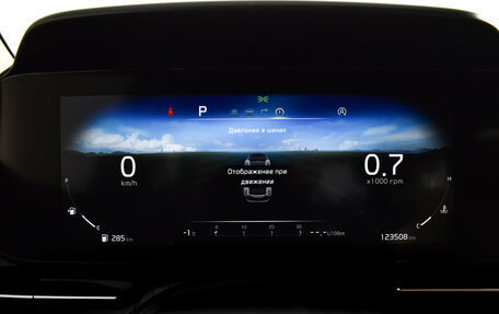 KIA Carnival, 2021 год, 3 790 000 рублей, 19 фотография