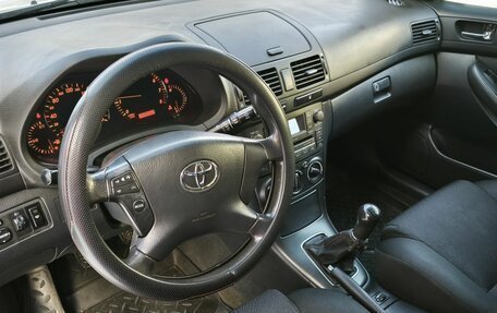Toyota Avensis III рестайлинг, 2008 год, 700 000 рублей, 19 фотография