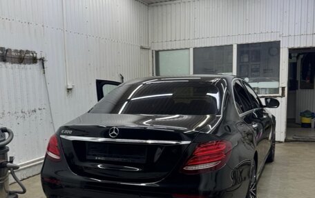 Mercedes-Benz E-Класс, 2016 год, 2 850 000 рублей, 3 фотография