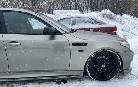 BMW 5 серия, 2005 год, 1 050 000 рублей, 3 фотография