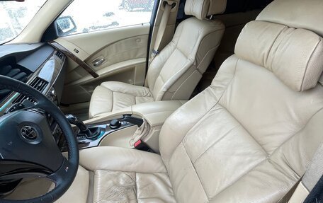 BMW 5 серия, 2005 год, 1 050 000 рублей, 10 фотография