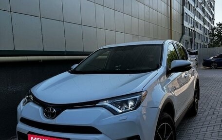 Toyota RAV4, 2015 год, 1 850 000 рублей, 1 фотография