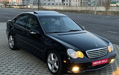Mercedes-Benz C-Класс, 2004 год, 750 000 рублей, 1 фотография