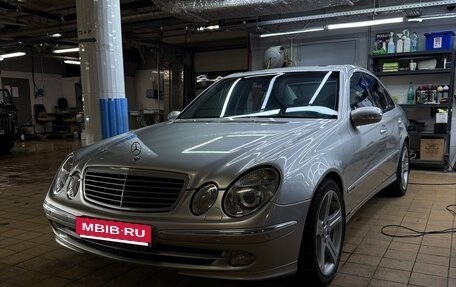 Mercedes-Benz E-Класс, 2003 год, 1 050 000 рублей, 5 фотография