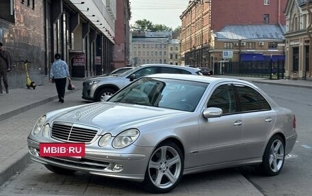 Mercedes-Benz E-Класс, 2003 год, 1 050 000 рублей, 2 фотография