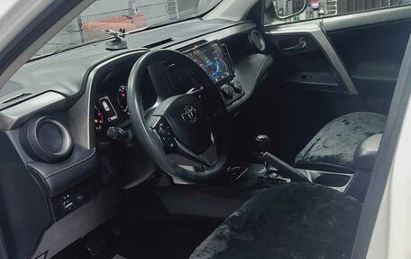 Toyota RAV4, 2015 год, 1 850 000 рублей, 3 фотография