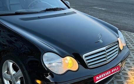 Mercedes-Benz C-Класс, 2004 год, 750 000 рублей, 4 фотография
