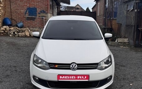 Volkswagen Polo VI (EU Market), 2010 год, 900 000 рублей, 3 фотография