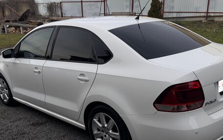 Volkswagen Polo VI (EU Market), 2010 год, 900 000 рублей, 17 фотография