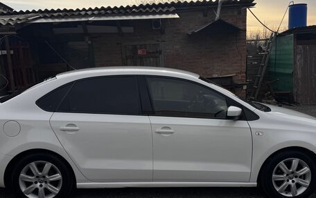 Volkswagen Polo VI (EU Market), 2010 год, 900 000 рублей, 16 фотография