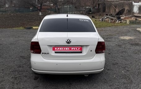 Volkswagen Polo VI (EU Market), 2010 год, 900 000 рублей, 18 фотография