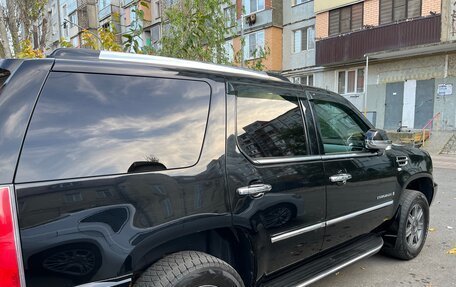 Cadillac Escalade III, 2008 год, 1 950 000 рублей, 3 фотография
