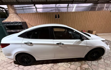 Hyundai Solaris II рестайлинг, 2012 год, 750 000 рублей, 2 фотография