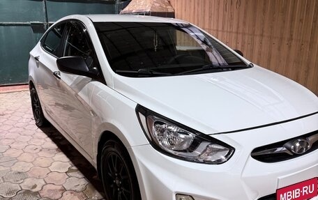 Hyundai Solaris II рестайлинг, 2012 год, 750 000 рублей, 7 фотография