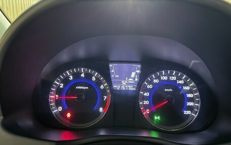 Hyundai Solaris II рестайлинг, 2012 год, 750 000 рублей, 12 фотография