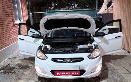 Hyundai Solaris II рестайлинг, 2012 год, 750 000 рублей, 8 фотография