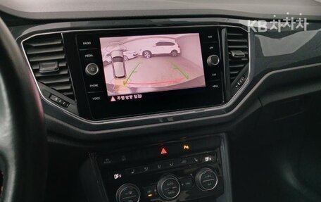 Volkswagen T-Roc I, 2021 год, 1 890 099 рублей, 13 фотография