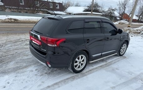 Mitsubishi Outlander III рестайлинг 3, 2015 год, 1 600 000 рублей, 6 фотография