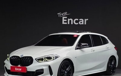 BMW 1 серия, 2022 год, 2 100 000 рублей, 1 фотография