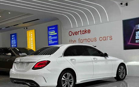 Mercedes-Benz C-Класс, 2019 год, 2 400 000 рублей, 4 фотография