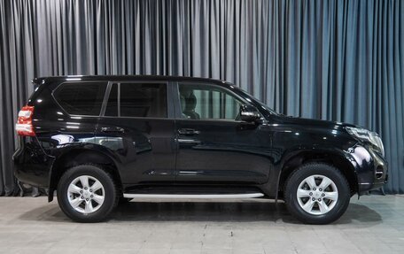 Toyota Land Cruiser Prado 150 рестайлинг 2, 2013 год, 2 820 000 рублей, 5 фотография