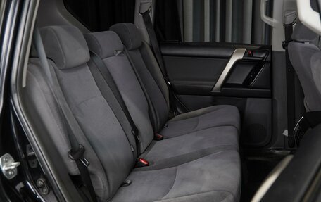 Toyota Land Cruiser Prado 150 рестайлинг 2, 2013 год, 2 820 000 рублей, 7 фотография