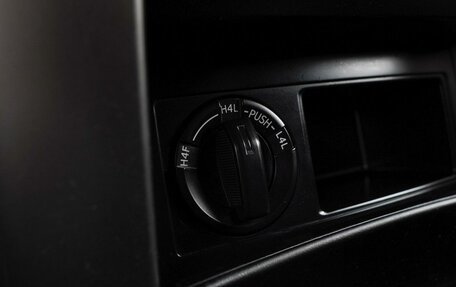 Toyota Land Cruiser Prado 150 рестайлинг 2, 2013 год, 2 820 000 рублей, 17 фотография