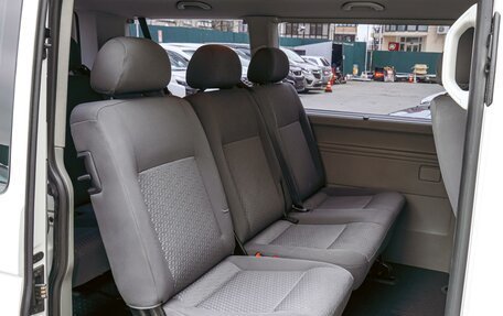 Volkswagen Caravelle T5, 2012 год, 1 890 000 рублей, 7 фотография