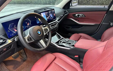 BMW 3 серия, 2023 год, 2 700 000 рублей, 9 фотография