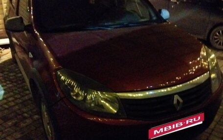 Renault Sandero I, 2013 год, 700 000 рублей, 2 фотография