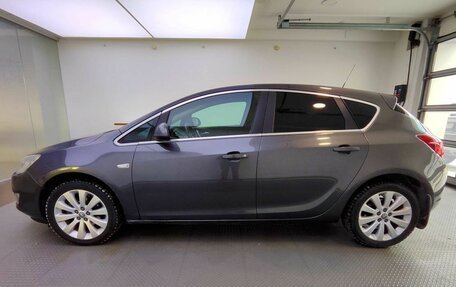 Opel Astra J, 2011 год, 655 000 рублей, 10 фотография