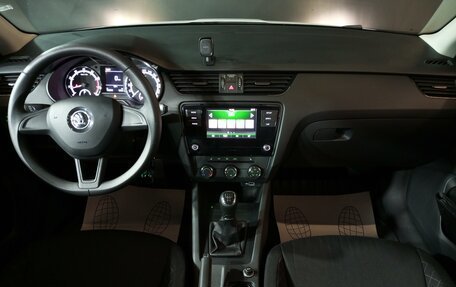 Skoda Octavia, 2019 год, 1 555 000 рублей, 9 фотография