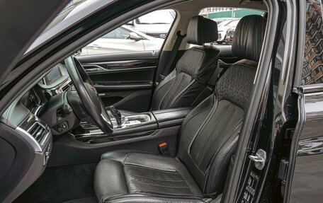 BMW 7 серия, 2016 год, 3 690 000 рублей, 12 фотография