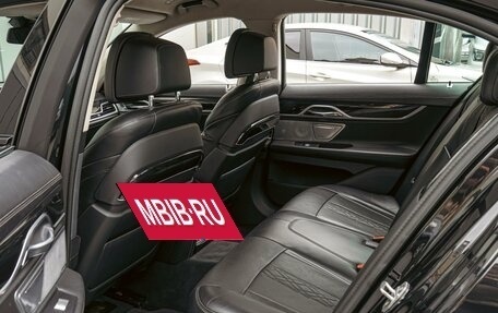 BMW 7 серия, 2016 год, 3 690 000 рублей, 13 фотография