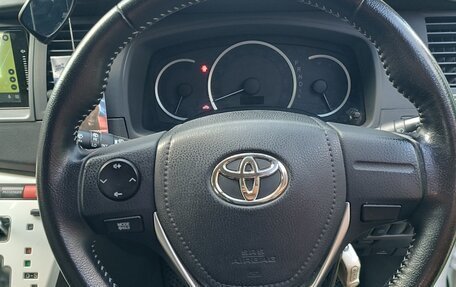 Toyota ISis I, 2013 год, 1 400 000 рублей, 7 фотография