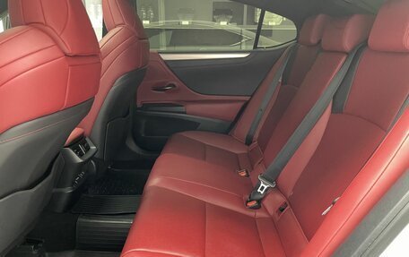 Lexus ES VII, 2021 год, 4 450 000 рублей, 10 фотография