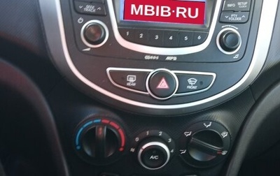 Hyundai Solaris II рестайлинг, 2012 год, 900 000 рублей, 1 фотография