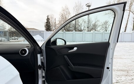 Audi A1, 2013 год, 1 350 000 рублей, 22 фотография