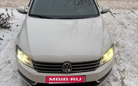 Volkswagen Passat B7, 2011 год, 890 000 рублей, 20 фотография