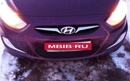 Hyundai Solaris II рестайлинг, 2012 год, 900 000 рублей, 14 фотография